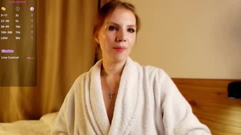 Snapshot of 1slavicdoll chatting on 10/24/25, 01:24 VICTORIA online show from 10/24/25, 01:24