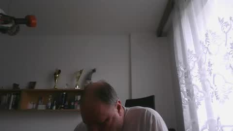 1vaso online show from 02/26/25, 08:15