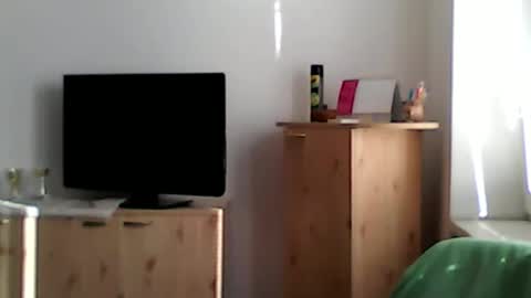 1vaso online show from 09/18/25, 07:10