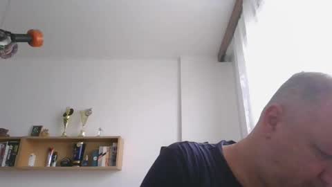 1vaso online show from 09/28/25, 06:52