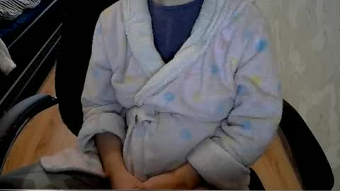 Snapshot of 1your_hot_girls chatting on 12/08/24, 10:19 1your_hot_girls online show from 12/08/24, 10:19