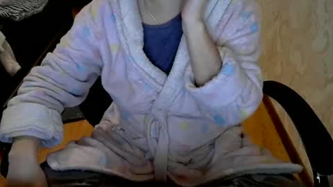 Snapshot of 1your_hot_girls chatting on 12/09/24, 04:47 1your_hot_girls online show from 12/09/24, 04:47