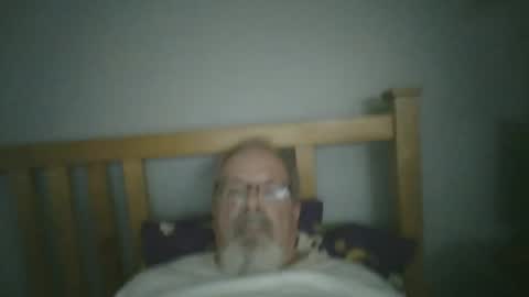 Snapshot of 2003dynawideglide chatting on 07/16/26, 08:48 2003dynawideglide online show from 07/16/26, 08:48