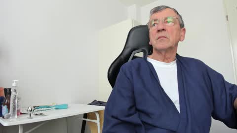 Henk online show from 01/11/26, 12:10