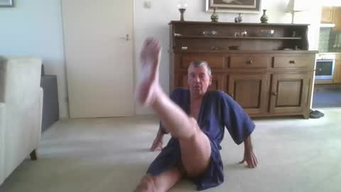 Snapshot of 200gentleman chatting on 03/22/26, 09:45 Henk online show from 03/22/26, 09:45