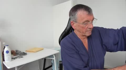 Snapshot of 200gentleman chatting on 03/26/26, 10:10 Henk online show from 03/26/26, 10:10