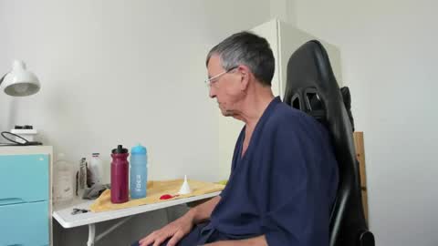 Snapshot of 200gentleman chatting on 03/31/26, 11:32 Henk online show from 03/31/26, 11:32