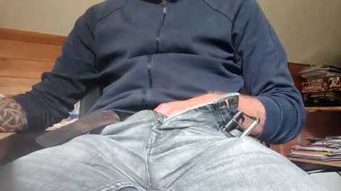 Snapshot of 22_acacia_avenue chatting on 09/13/25, 11:54 22_acacia_avenue online show from 09/13/25, 11:54