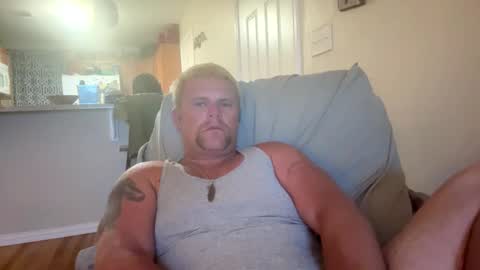 Snapshot of 22bigelo2316 chatting on 11/16/25, 09:37 22bigelo2316 online show from 11/16/25, 09:37