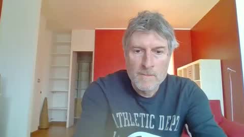 22esserre online show from 02/28/25, 03:37