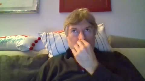 22esserre online show from 10/12/25, 07:46