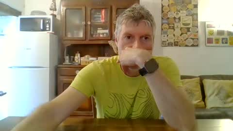 22esserre online show from 06/19/26, 12:09