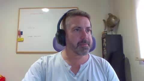 Snapshot of 23cmt4you_vlc chatting on 09/19/25, 08:05 23cmt4you_vlc online show from 09/19/25, 08:05