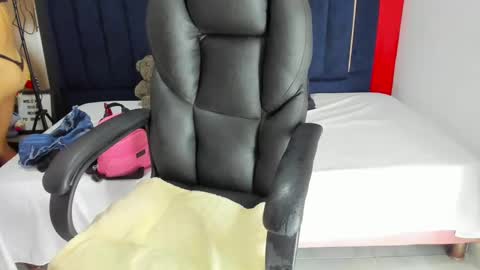 Isabella online show from 02/12/25, 02:10