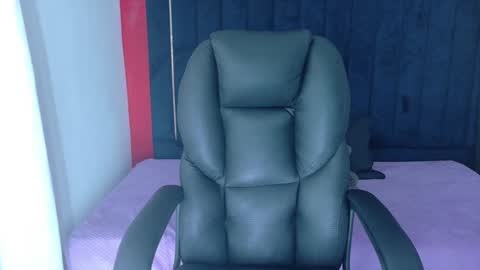 Isabella online show from 09/17/25, 02:08