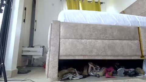 Snapshot of 24sweetlovey5643857 chatting on 02/23/25, 09:55 Sweetlove online show from 02/23/25, 09:55