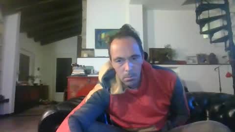 Snapshot of 27lv27 chatting on 10/19/25, 10:32 27lv27 online show from 10/19/25, 10:32