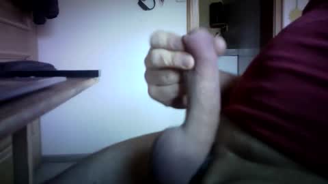 Snapshot of 28wombat12 chatting on 04/25/26, 09:01 28wombat12 online show from 04/25/26, 09:01