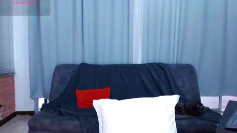 Snapshot of 2acidgirls chatting on 10/24/25, 10:06 2 ACIDGIRLS online show from 10/24/25, 10:06