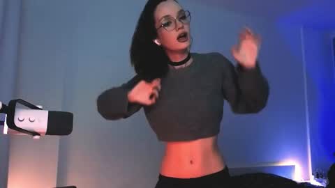 Snapshot of 2b_ chatting on 03/18/26, 02:15 Sasha weekend from 14 to 27 November online show from 03/18/26, 02:15