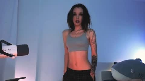 Snapshot of 2b_ chatting on 04/11/26, 01:10 Sasha weekend from 14 to 27 November online show from 04/11/26, 01:10