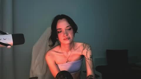 Snapshot of 2b_ chatting on 04/16/26, 09:50 Sasha weekend from 14 to 27 November online show from 04/16/26, 09:50