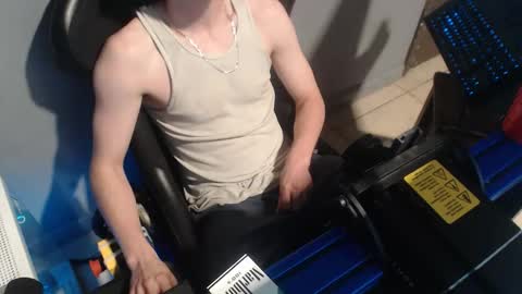 Snapshot of 2big2hype chatting on 03/21/26, 04:06 cheif online show from 03/21/26, 04:06