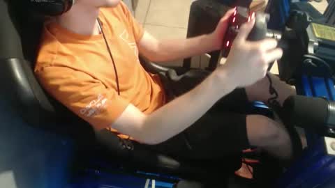 Snapshot of 2big2hype chatting on 04/04/26, 01:30 cheif online show from 04/04/26, 01:30