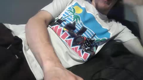 Snapshot of 2big2hype chatting on 04/12/26, 05:23 cheif online show from 04/12/26, 05:23