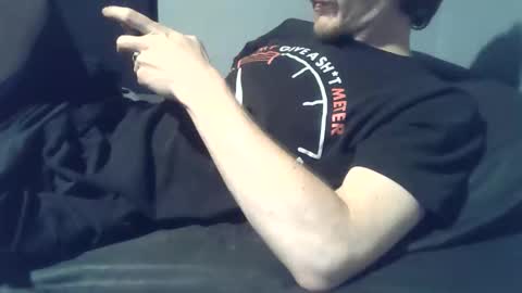 Snapshot of 2big2hype chatting on 04/17/26, 01:41 cheif online show from 04/17/26, 01:41