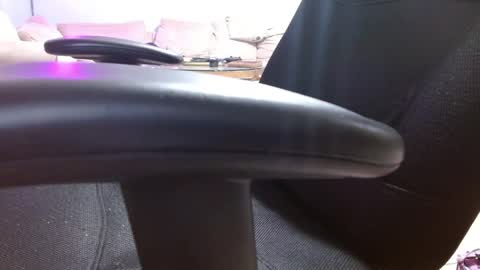 Snapshot of 2dirtyhillbillies chatting on 04/08/26, 12:10 ThrillBilly online show from 04/08/26, 12:10