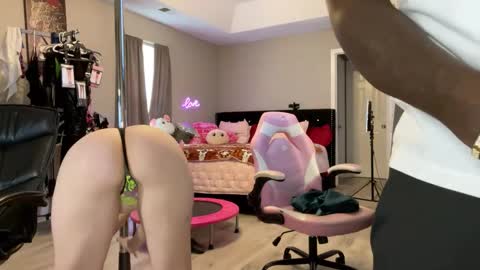 RR UnCut online show from 10/28/25, 04:42