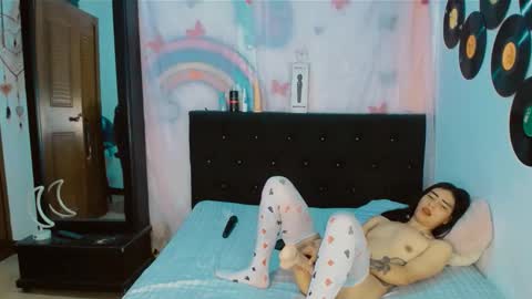 Snapshot of 2girls__dream chatting on 02/08/26, 08:23 samantha sharon online show from 02/08/26, 08:23