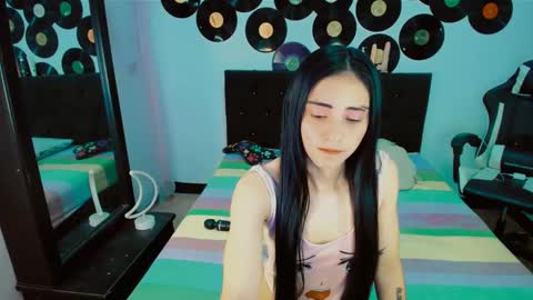 Snapshot of 2girls__dream chatting on 03/06/26, 08:22 samantha sharon online show from 03/06/26, 08:22