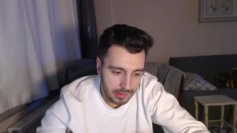 Snapshot of 2handsomeman chatting on 11/02/25, 04:31 Berk online show from 11/02/25, 04:31