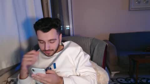 Snapshot of 2handsomeman chatting on 11/04/25, 09:47 Berk online show from 11/04/25, 09:47