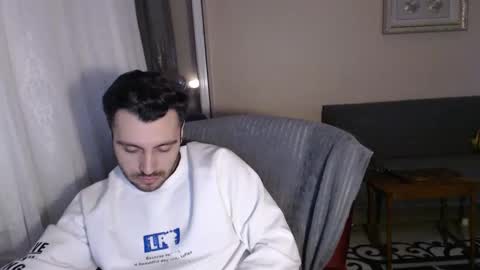 Snapshot of 2handsomeman chatting on 11/18/25, 10:47 Berk online show from 11/18/25, 10:47