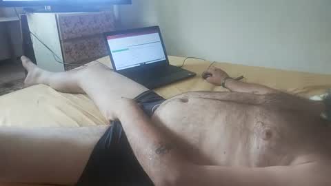 Snapshot of 2hard2handleme chatting on 06/27/26, 08:19 2hard2handleme online show from 06/27/26, 08:19
