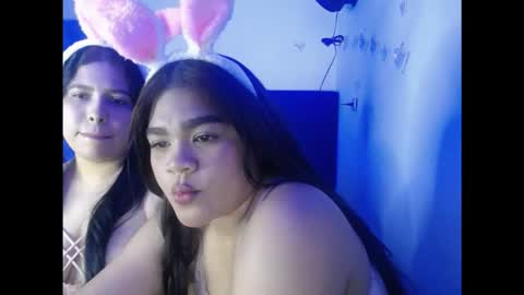 2moons_full_of_love online show from 10/19/25, 11:05