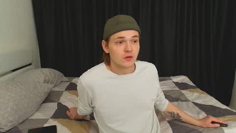 Eleot online show from 10/11/25, 01:09