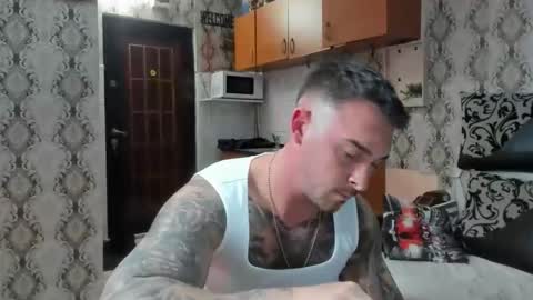 2sexymuscles online show from 10/25/25, 07:52