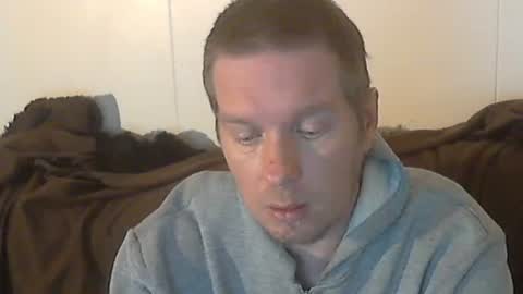 2small4you83 online show from 12/05/24, 01:14