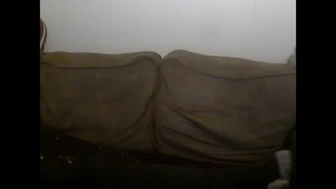 2small4you83 online show from 12/04/25, 07:11