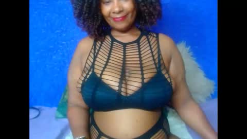 Snapshot of 2sweetysmile chatting on 12/05/24, 06:55 2sweetysmile online show from 12/05/24, 06:55