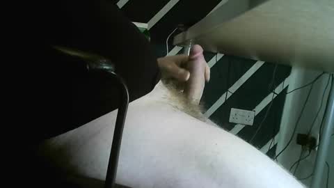 30300shane30300 online show from 10/09/25, 04:38