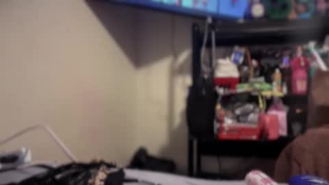 GamerBaddieLux online show from 12/23/25, 09:18