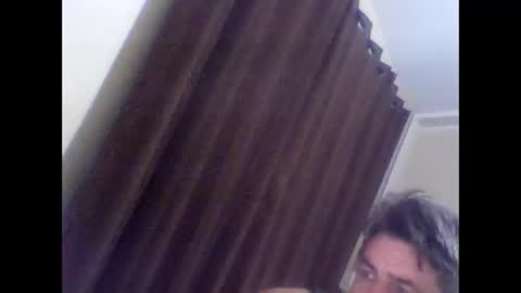 Snapshot of 333fffej chatting on 10/25/25, 08:11 333fffej online show from 10/25/25, 08:11