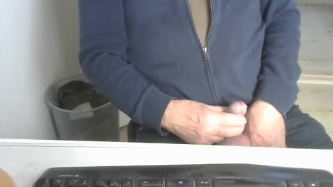 Snapshot of 3390soeren chatting on 03/06/25, 11:36 Soeren online show from 03/06/25, 11:36