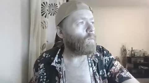 33UK online show from 09/22/25, 12:23