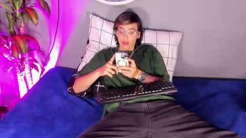 Snapshot of 360enmedallo chatting on 11/03/25, 04:25 360enmedallo online show from 11/03/25, 04:25